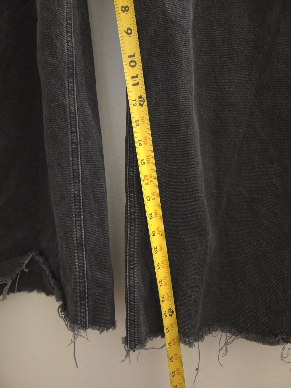 PacSun Sloane Ultra Baggy Y2K Raw Hem Mid Rise Black Jeans Size 31 - Picture 6 of 8